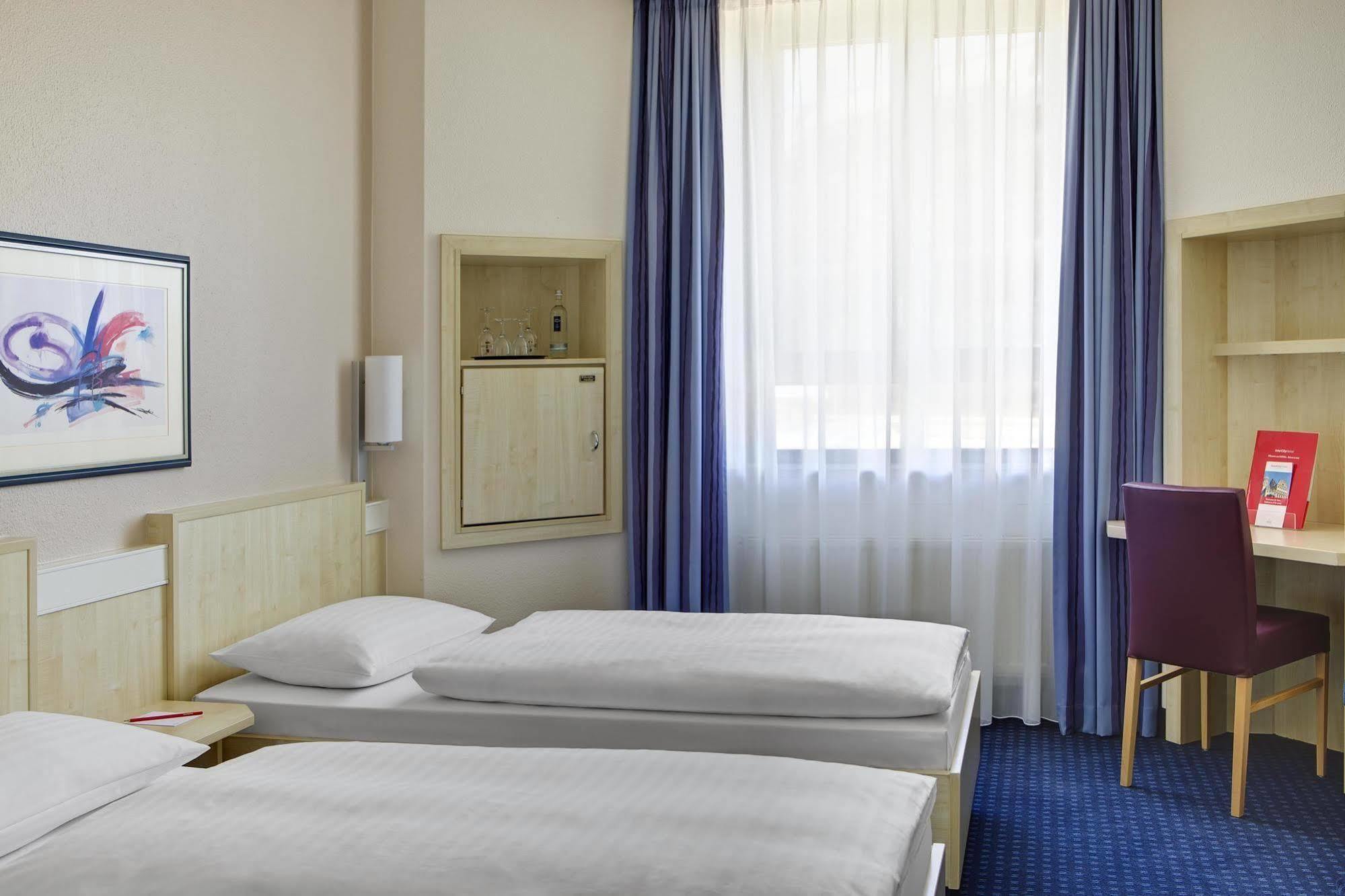 Intercityhotel Ουλμ Εξωτερικό φωτογραφία